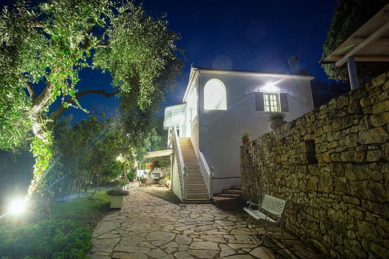 Paxosblue Suites & Villas Gáiosz Kültér fotó